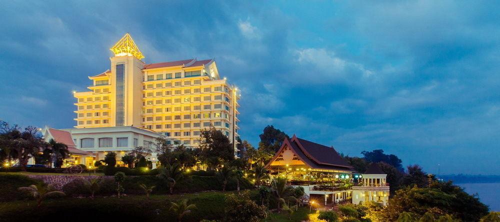 Champasak Grand Hotel Pakse Exterior photo