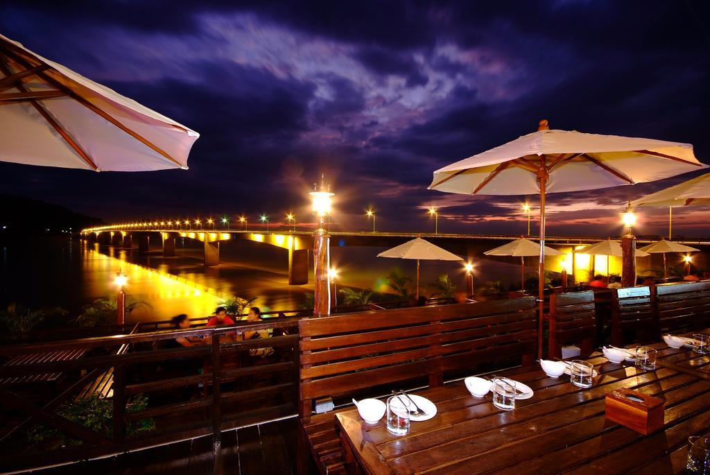 Champasak Grand Hotel Pakse Exterior photo